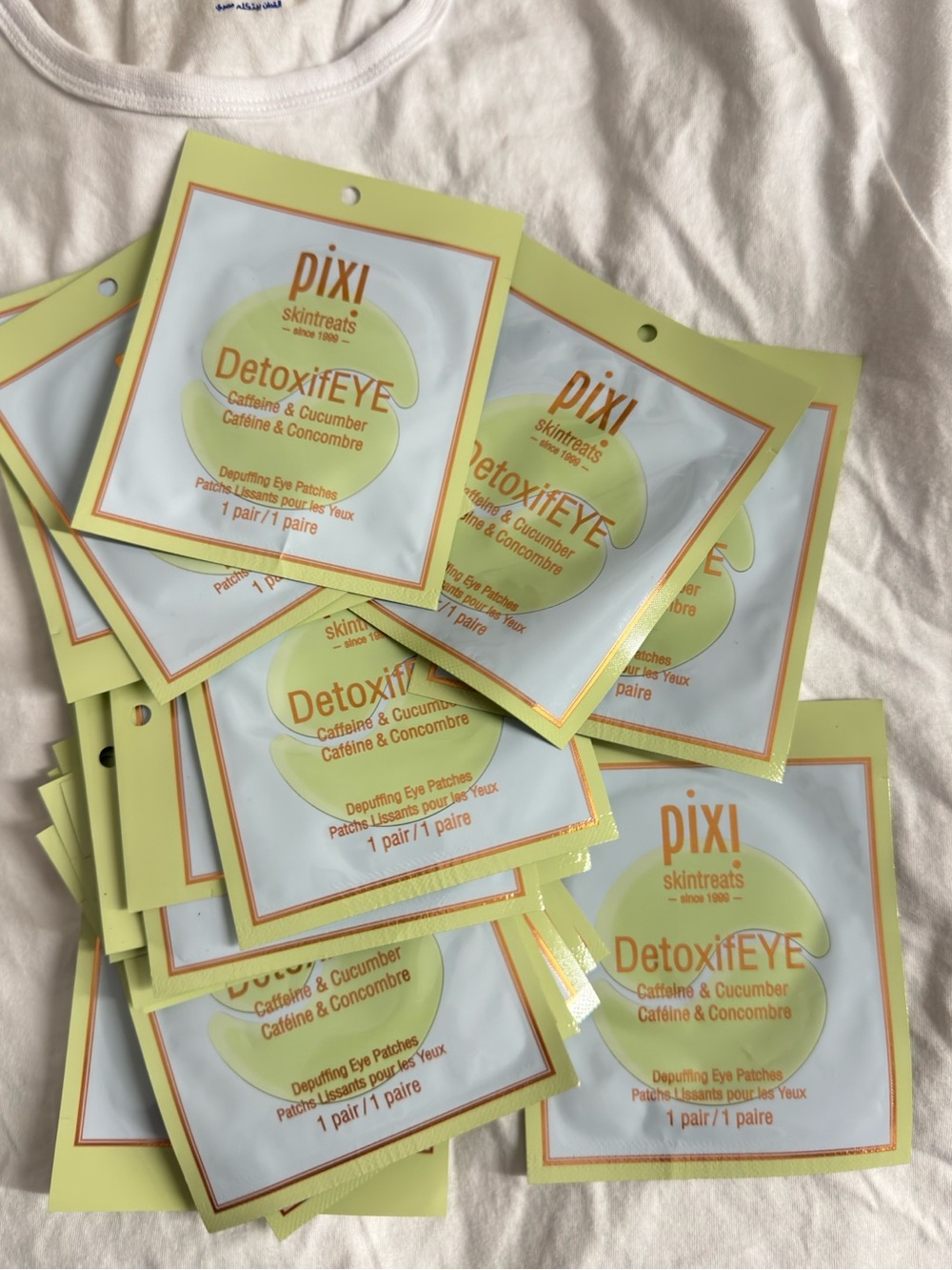 Pixi Light Green DetoxifEYE Depuffing Eye Patches